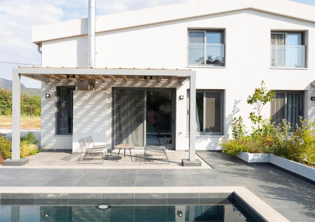 Kandia Villa | Sea breeze suites Maistro 4per with private pool