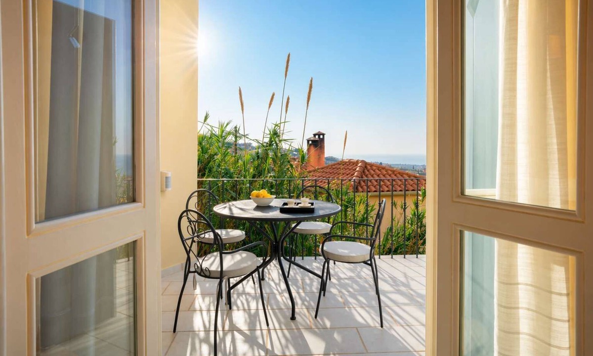 Kiparissia House | Sirocco Maisonette, Kyparissia Old Town Collection