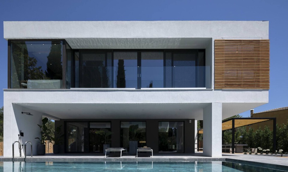 Potamos Villa | Smart, Luxury Villa with Jacuzzi, private pool, garden for relaxing getaway close to Corfu Town