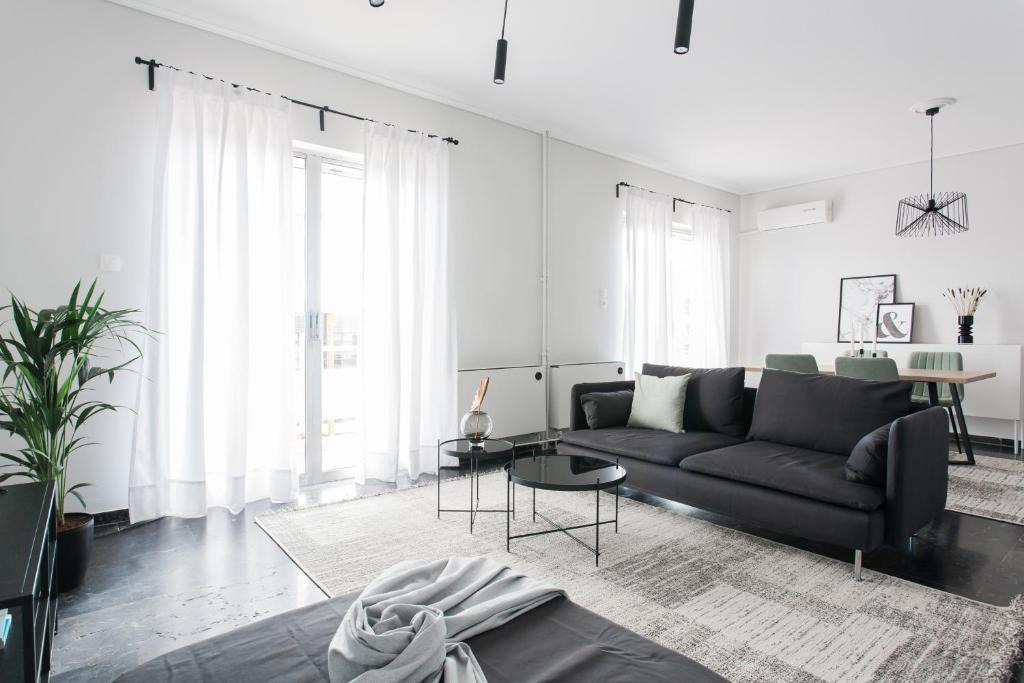 Marousi Apartment | Spacious 1BD Apartment near HELEXPO Marousi by UPSTREET