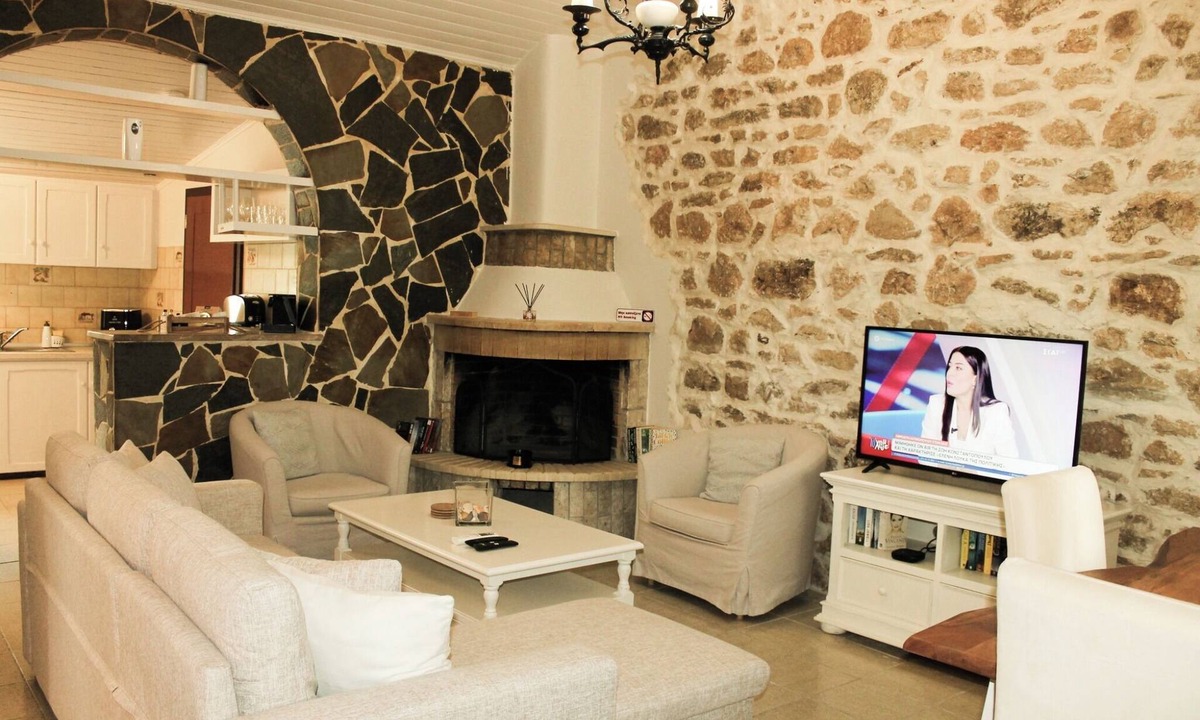 Agios Spyridon Corfu Apartment | Stone House near Agios Spyridon Beach | 2BR & BBQ