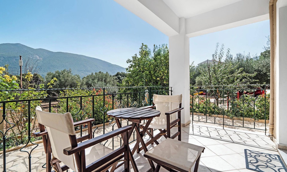 Sami Apartment | Studio Apartment "Daratos 4" with Sea View, Shared Garden & Wi-Fi