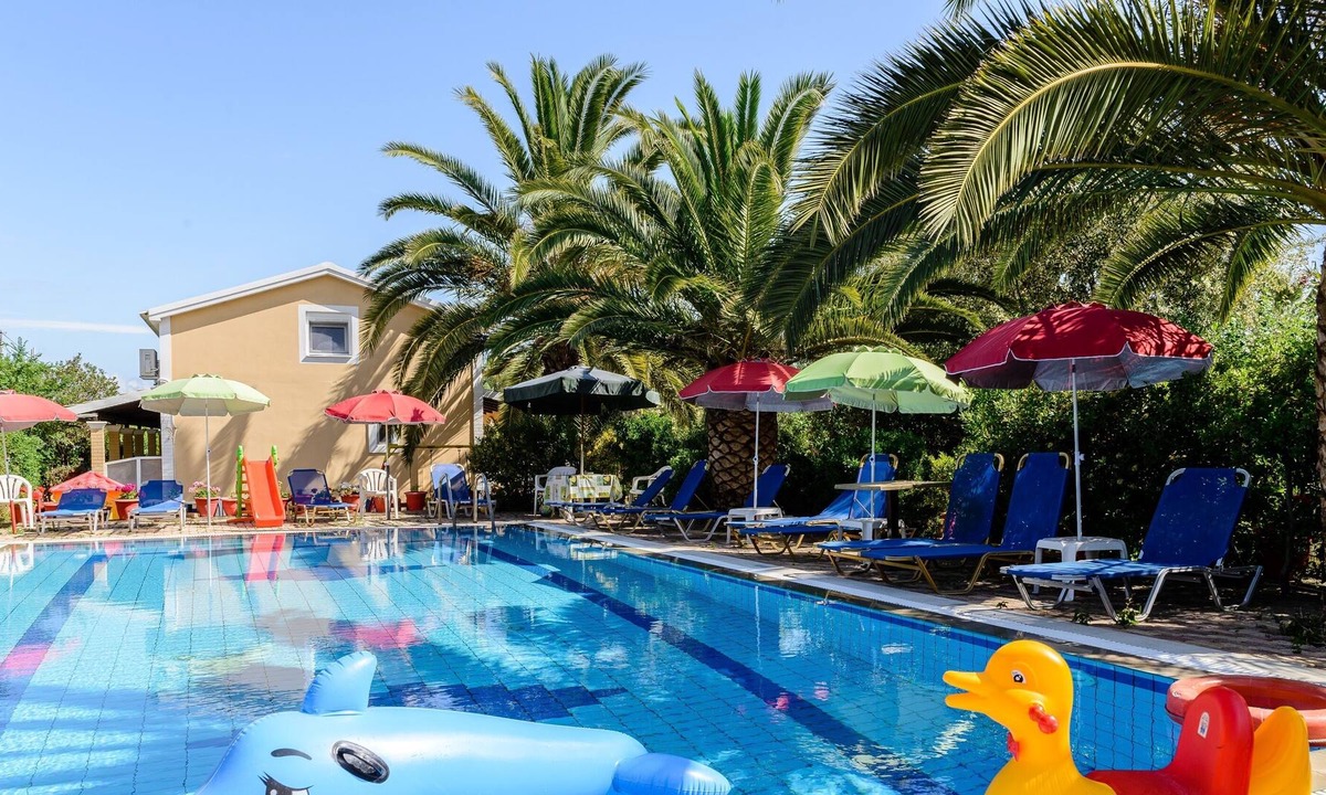 Sidari Apartment | Studio in beautiful garden ELENI FAMILY APARTMENT