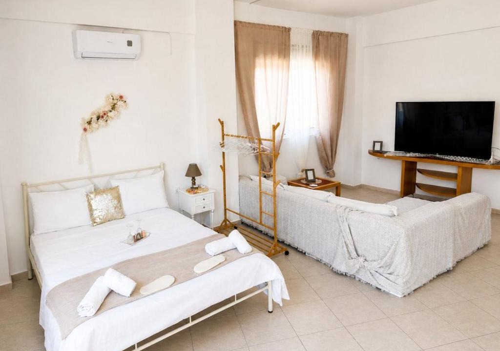 Maladhes Apartment | Studio Malades, Heraklion