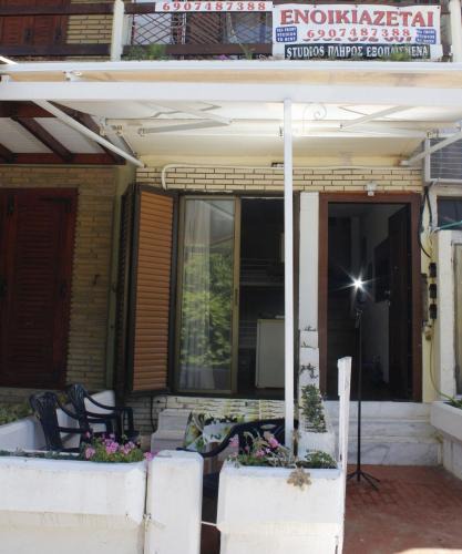 Nea Playia Apartment | Studio to rent in front of the amazing sea