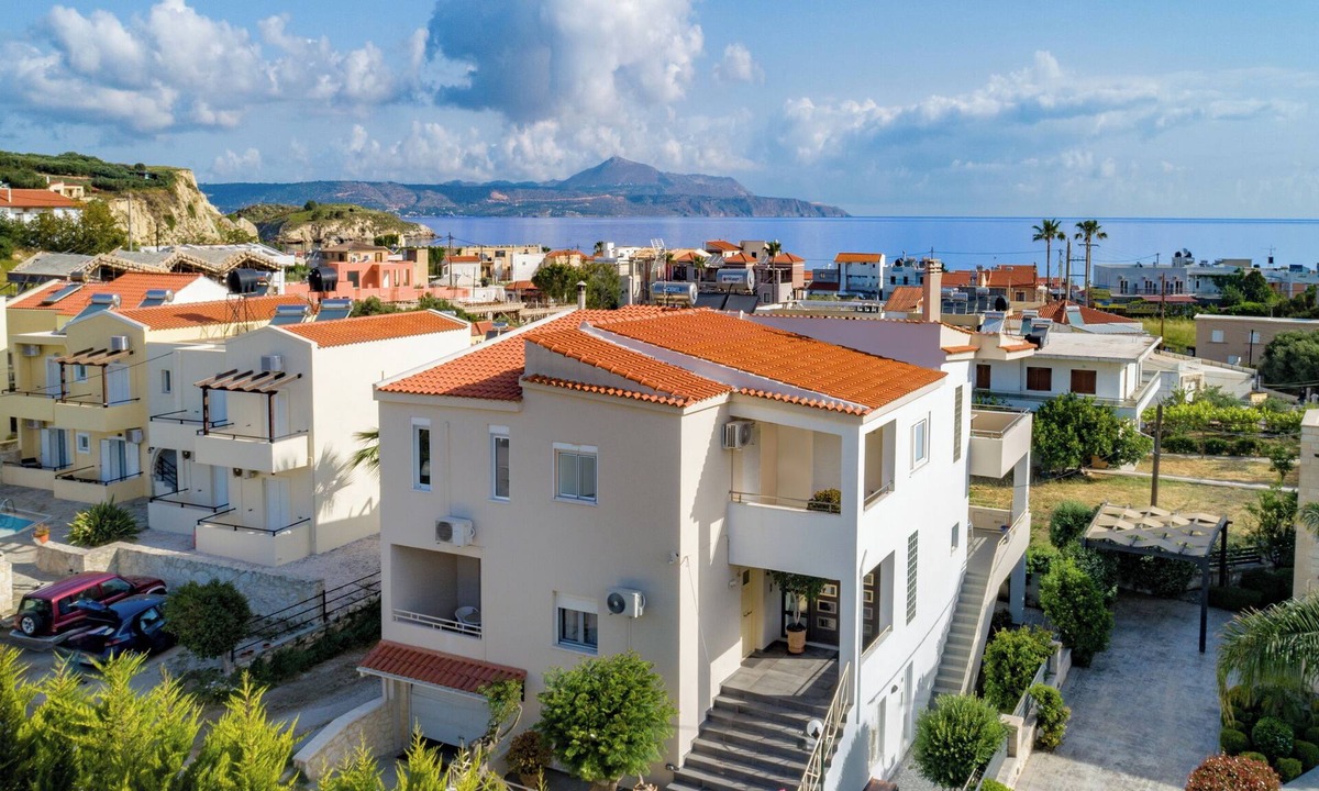 Almyrida Apartment | SUMMER HOLIDAY APARTMENT VERY CLOSE TO CRYSTAL WATER SANDY BEACH