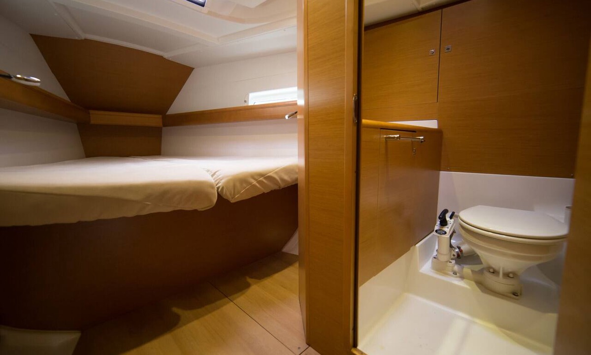 Kallithea Boat Rental | Sun-Kissed Sailing Adventure in the Saronic Islands