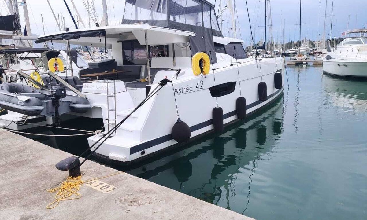 Nikita Boat Rental | Sun-Kissed Sailing: A Luxurious Beach Experience in Nikiti, Macedonia
