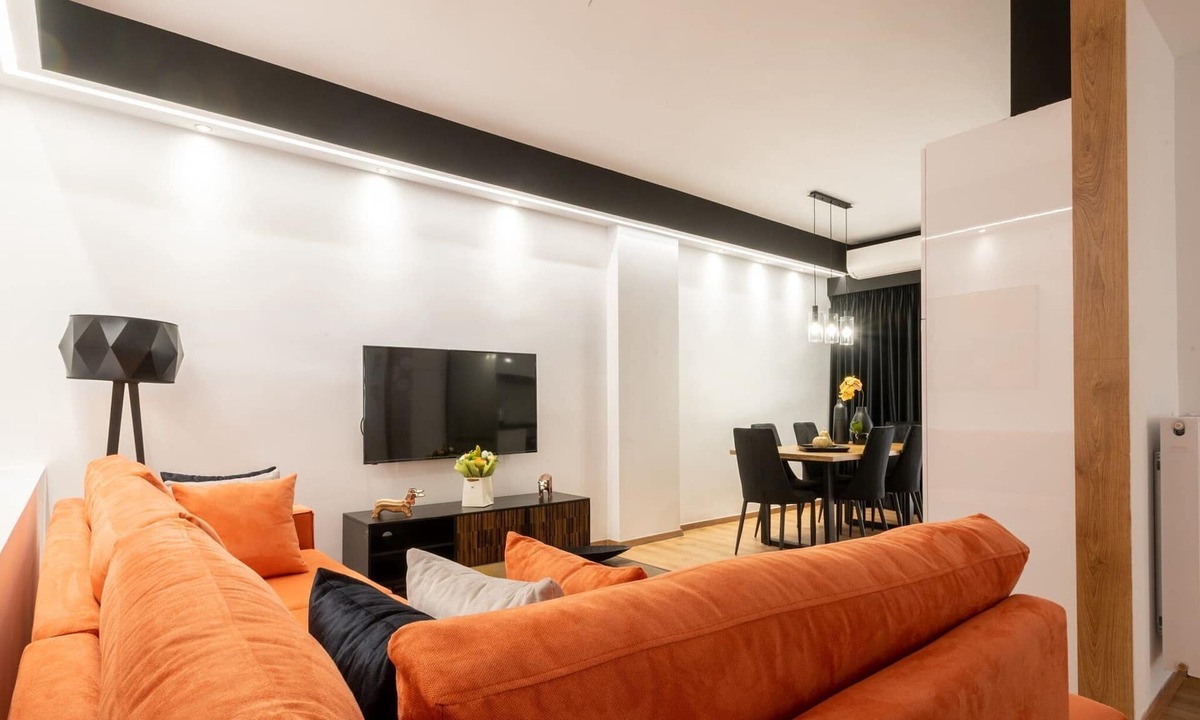 Kinosargous Apartment | Superb Athens Apartment | Apartment Kron | 3 Bedrooms | City View