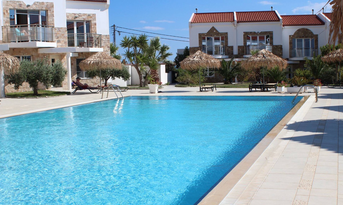 Makry Gialos Villa | Superb Villa with Large Shared Pool