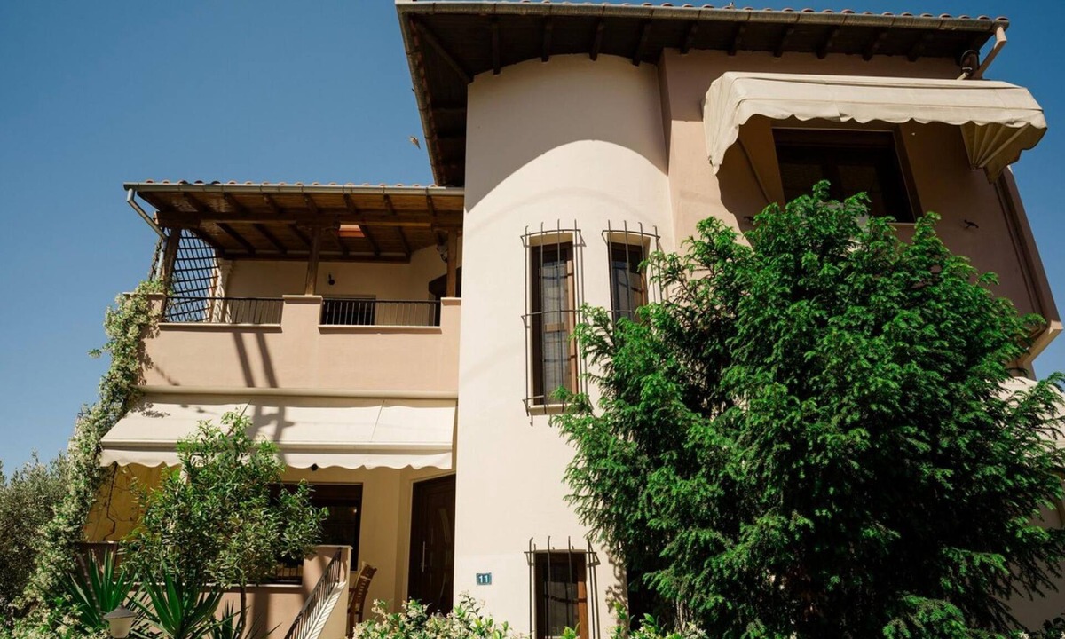 Melissatika House | Sylvi Maisonette Volos