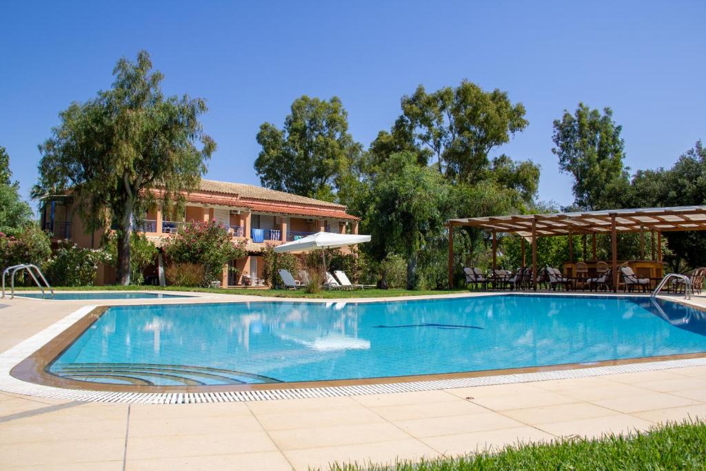 Messonghi Bed & Breakfast | Tellis Holiday Rooms