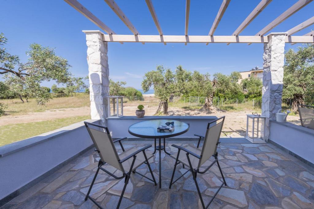 Potos Apartment | Terra di Olive