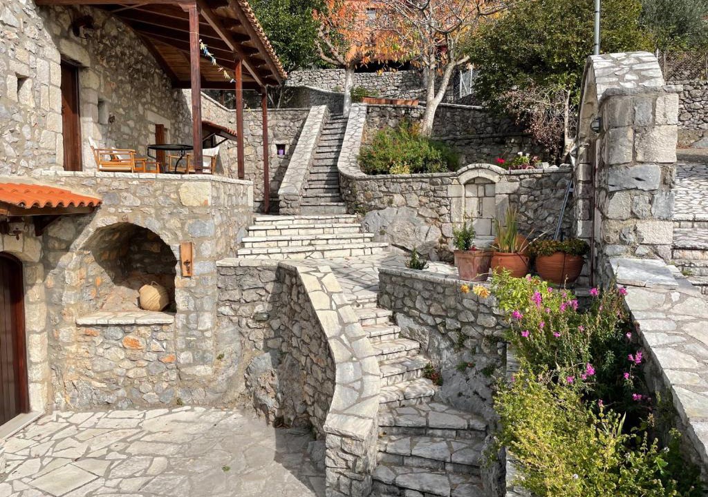 Raftis Villa | Terra Petra Villa at Psari Trikolonon Gortynia