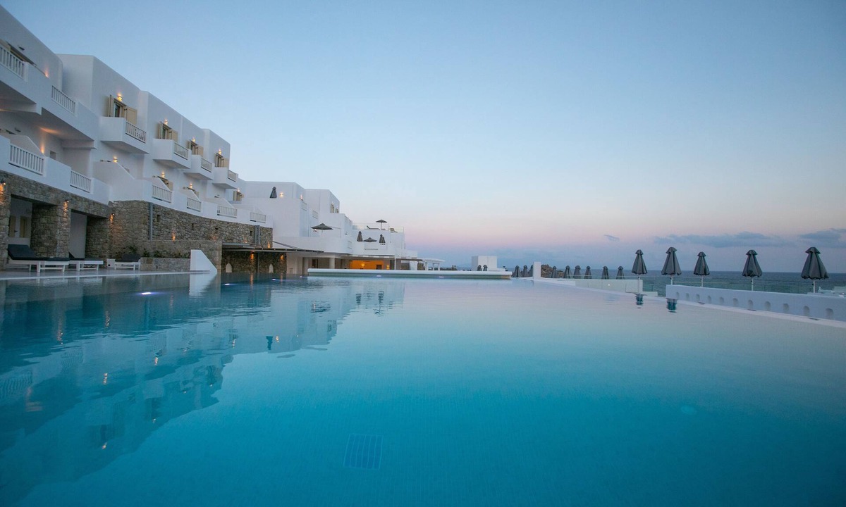 Platis Gialos Hotel | The George Hotel