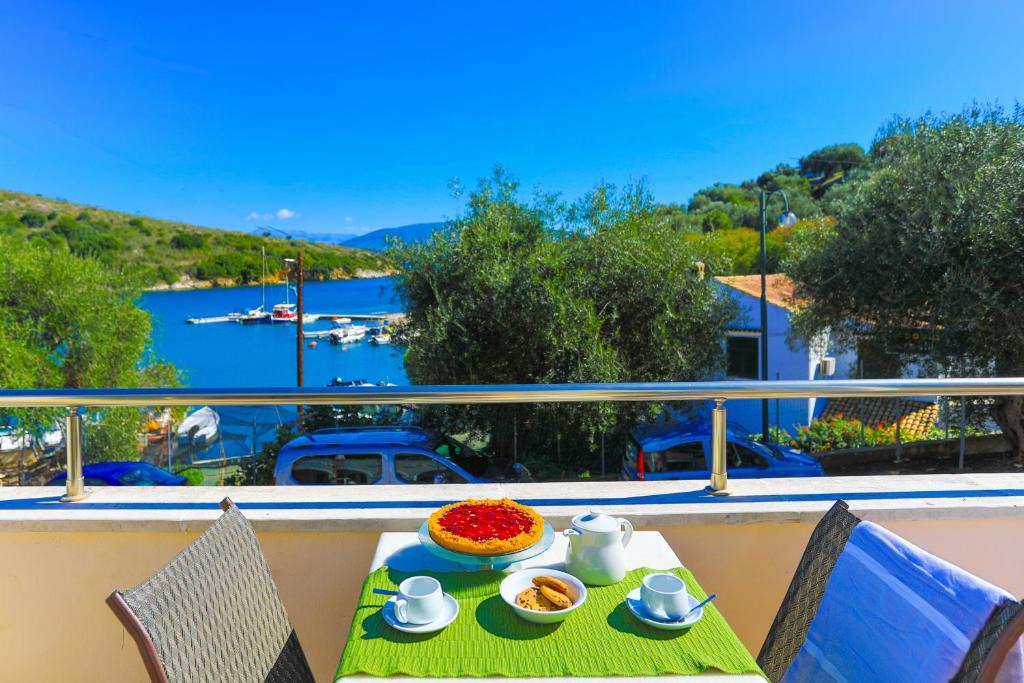 Agios Stefanos Apartment | Theophilos Ena