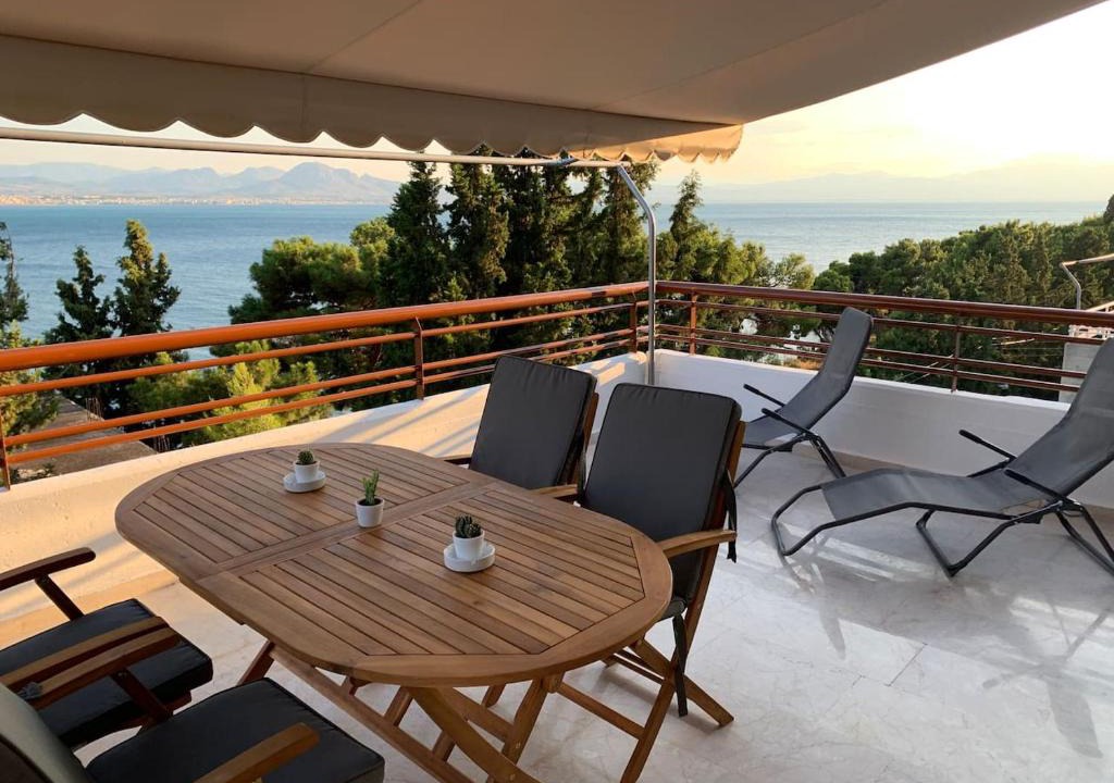 Loutraki-Agioi Theodoroi Apartment | Theta Solutions Coastal Apartment