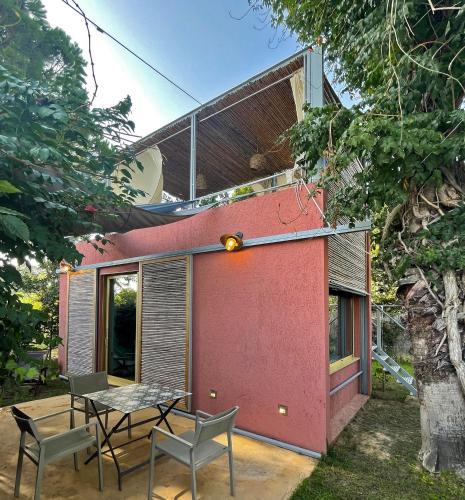 Kourouta House | Tiny House-Designed for rest, built for two