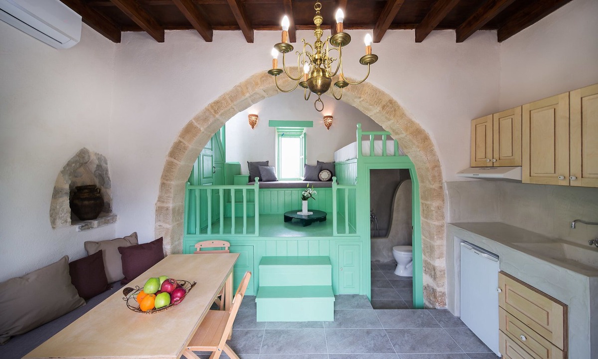 Gennadi House | Traditional loft 5 mins fron the beach in Gennadi