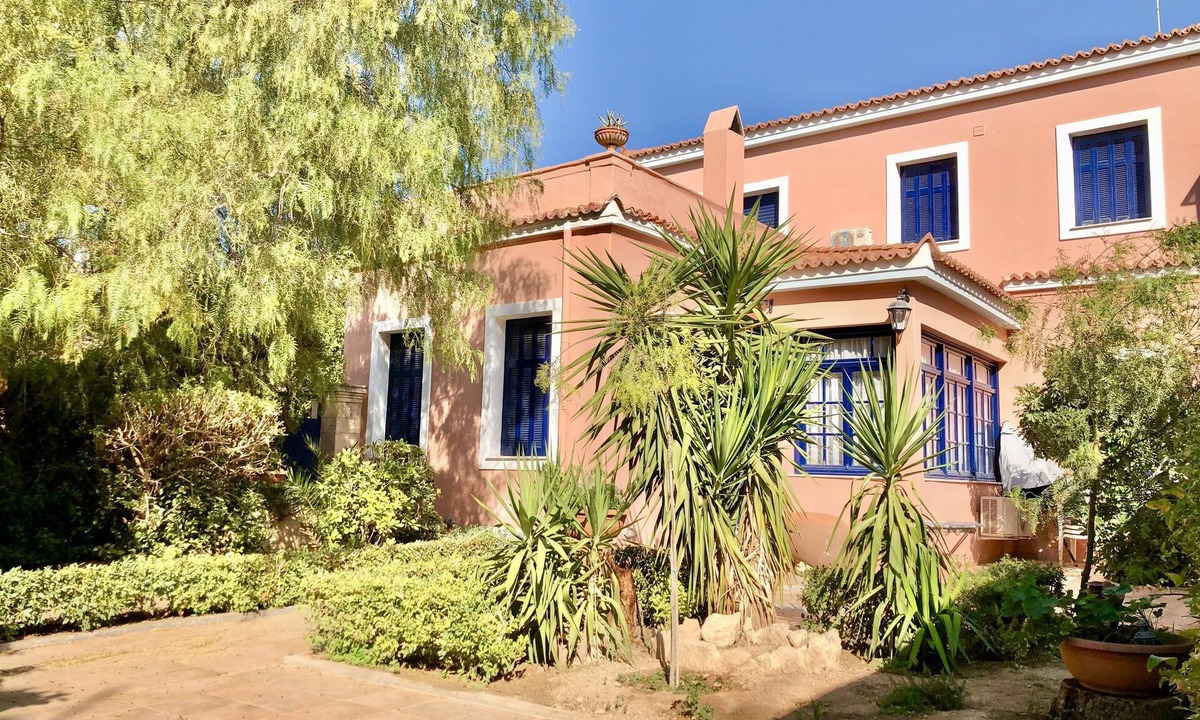 Aegina Villa | Traditional Villa Aegina Port