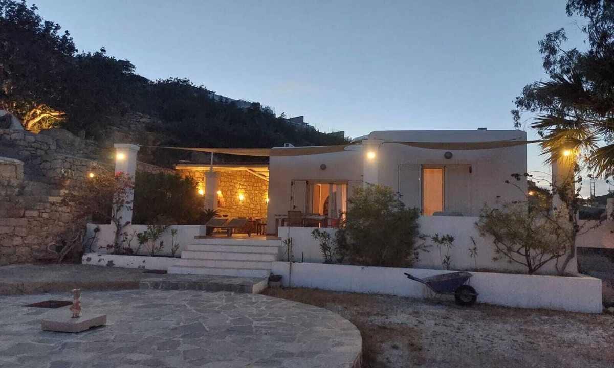 Amoopi House | Tranquil Villa With Sea View in Ammopi Karpathos