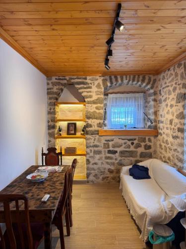 Pramanta Apartment | TSAGARIKO ROOMS - The old shoemaker's shop of the village