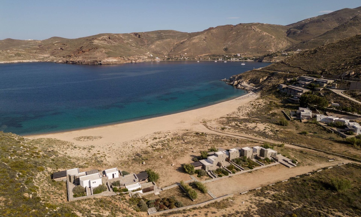 Ganema Apartment | Two BD Grande Maisonette with Sea View by Ammoa Feelgood Boutique Houses