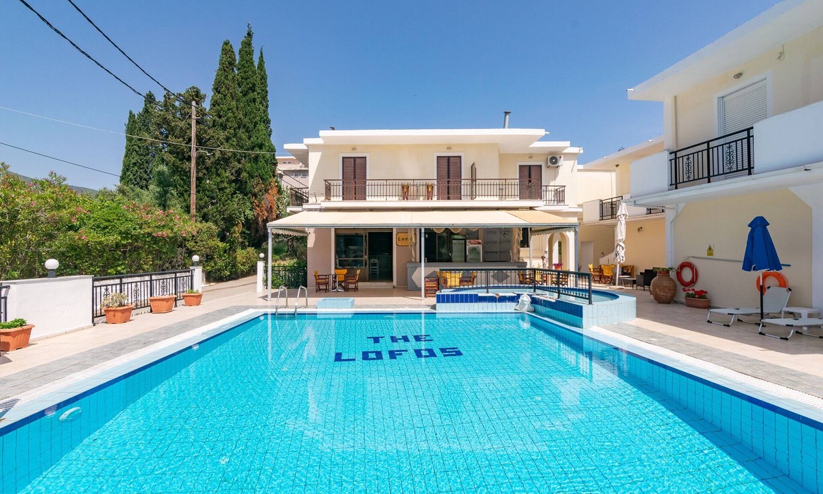 Alykes Apartment | Two Bedroom Apartment (4 pax) - The Lofos Studios