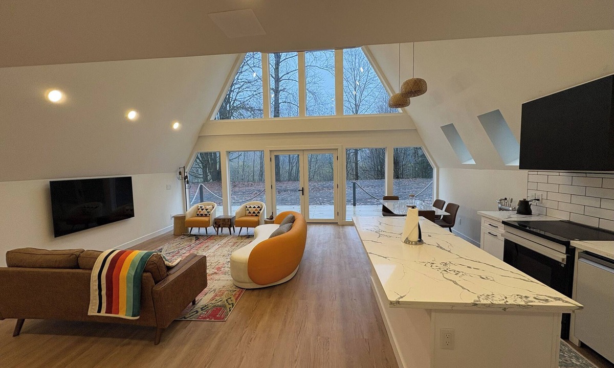 Forks House | Unique A-Frame house nestled at the edge of rainforest with Sauna & Hot-tub