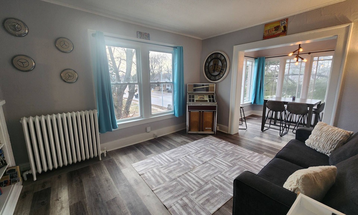 Springfield Apartment | Unique Route 66 themed, family-friendly! Located 5 minutes from Scheels park.
