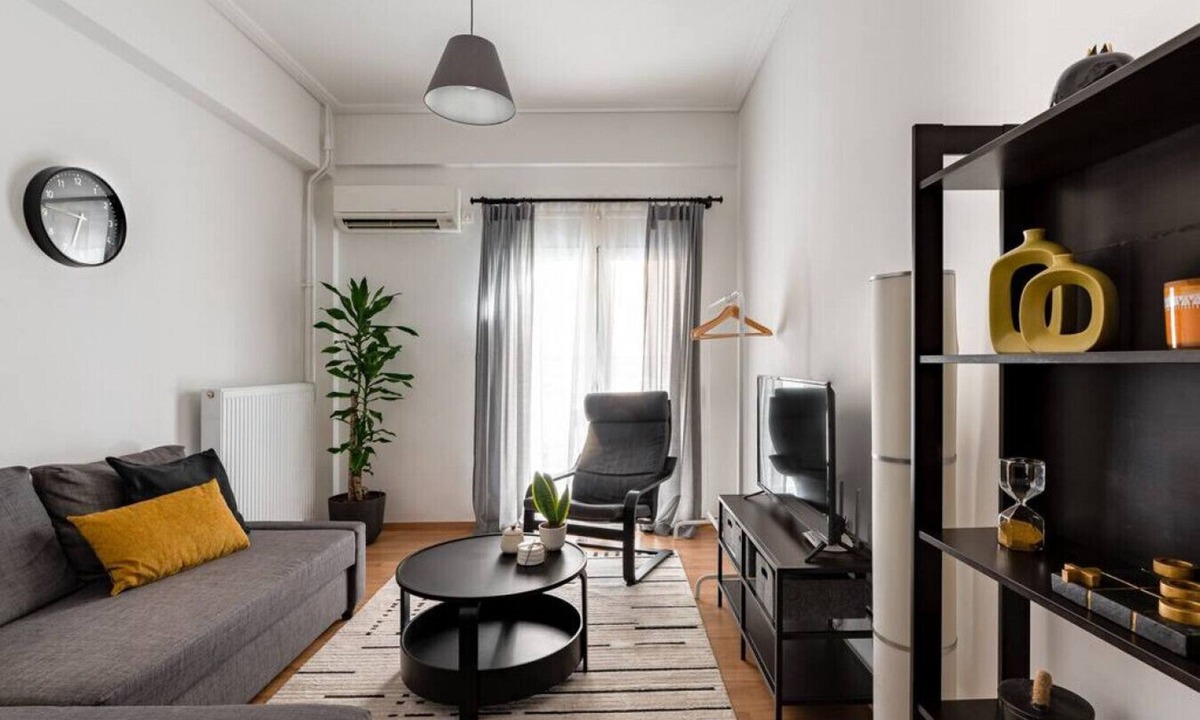 Ampelokipoi Apartment | Urban Chic Hideaway Near Athens Center & Metro