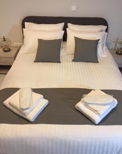 Athens City Centre Apartment | V17 Syntagma Studio