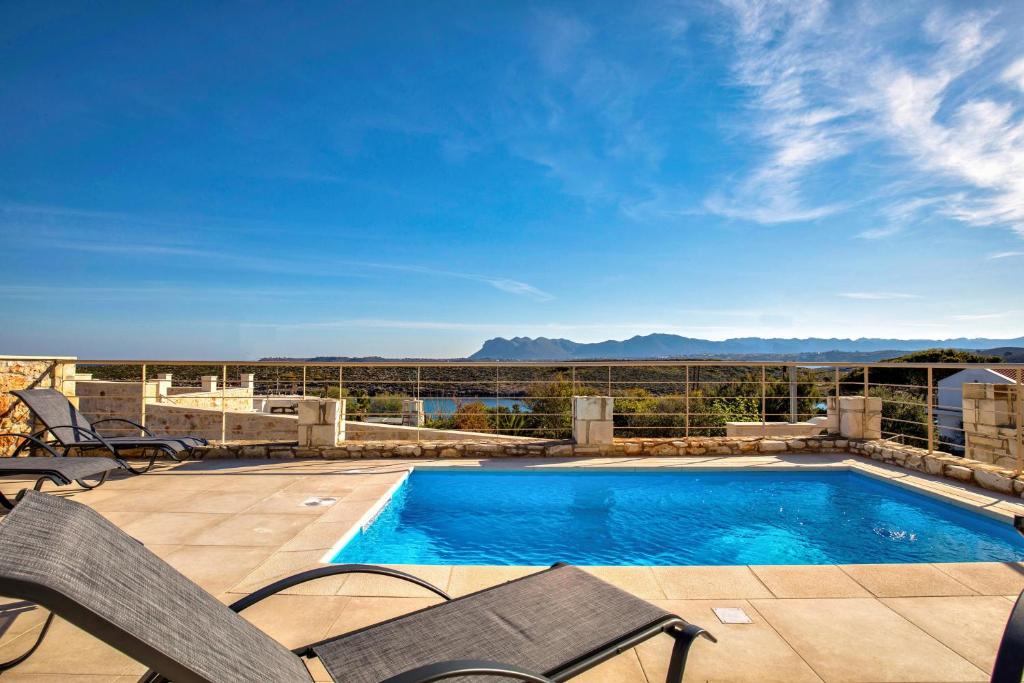 Chania Villa | Vagioni Seaside Villa