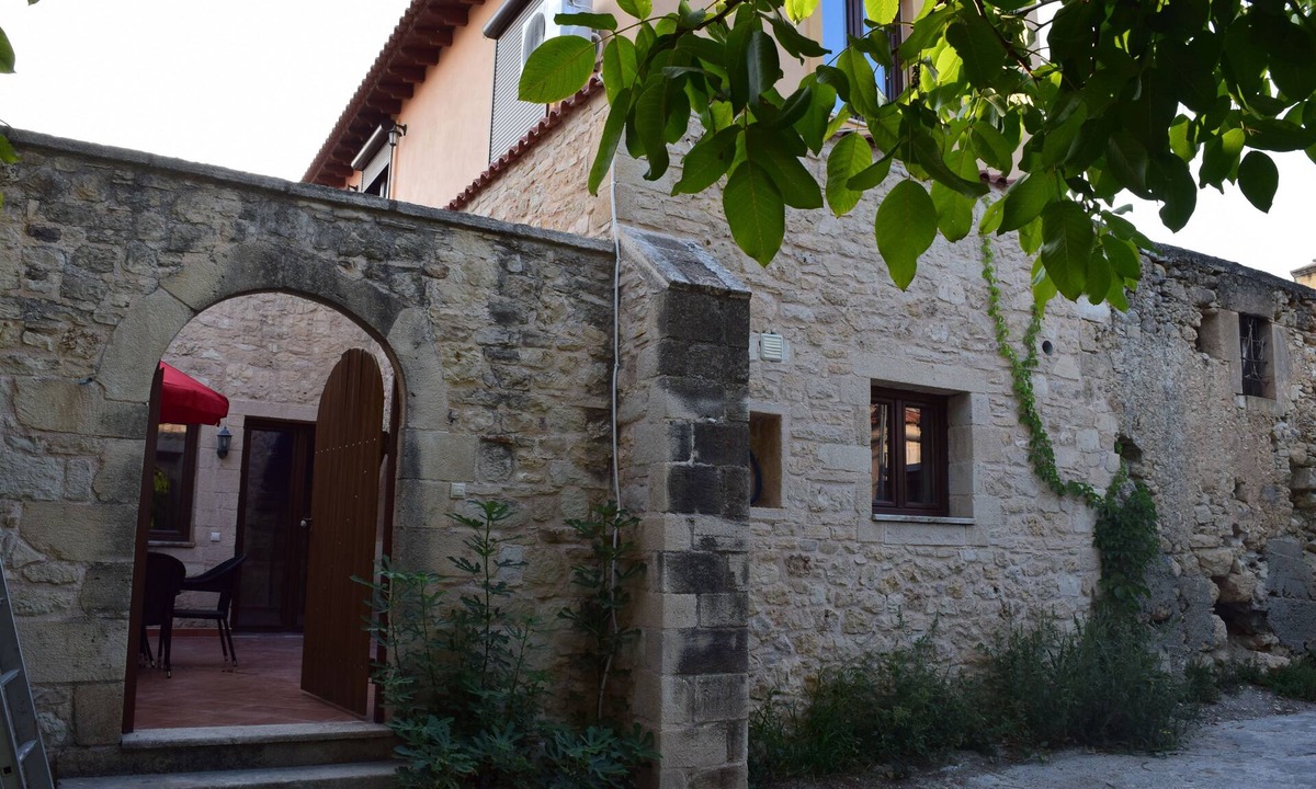 Apokoronas Villa | Venetian Cistern Villa