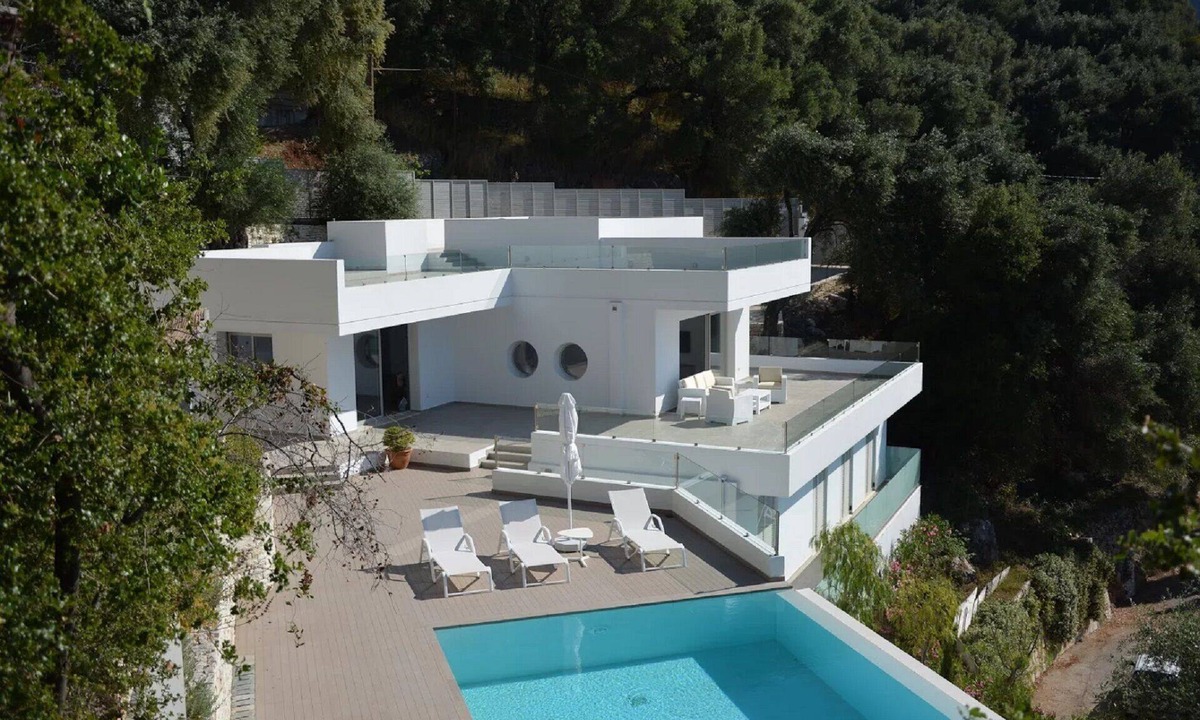 Barbati Villa | Villa ALGEOS between sky and crystal clear sea