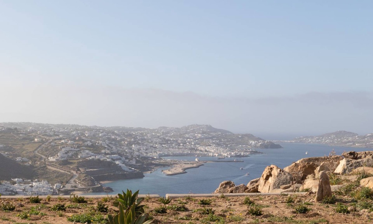 Mykonos Villa | Villa Almi in Mykonos. Majestic, unforgettable, memories that will last forever.
