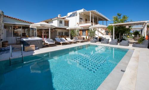 Pigi Villa | Villa Arancia Private Pool, 2 Jacuzzis & BBQ Area