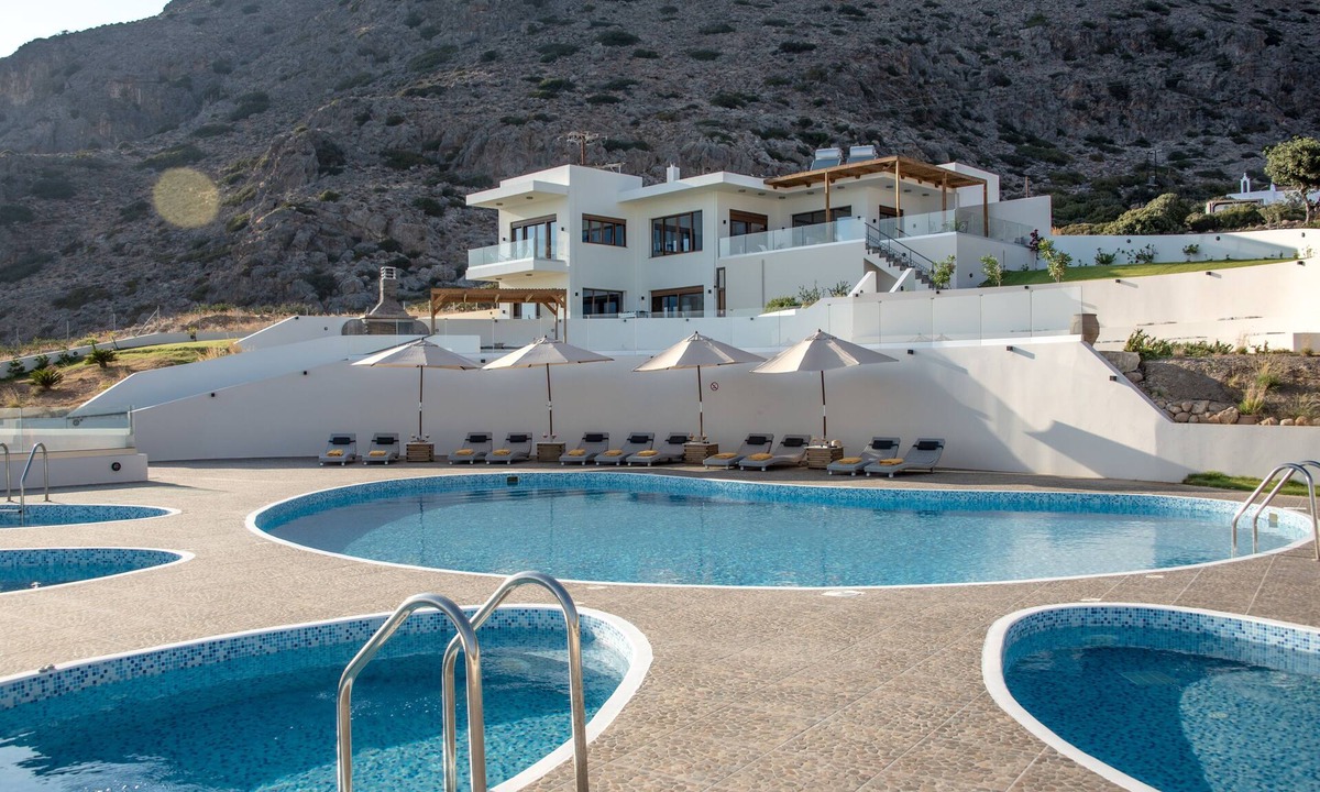 Pefki Villa | Villa Atalandia, a Cretan Oasis of Rest and Light.