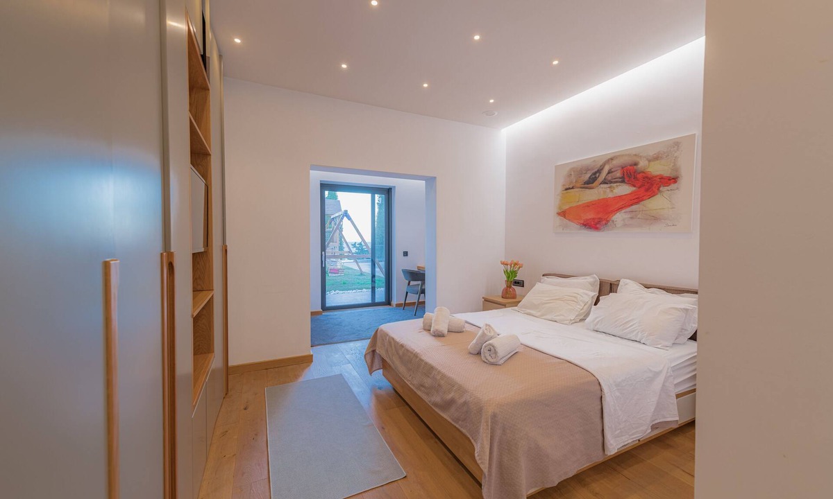 Gouvia Villa | VILLA BLUELINE