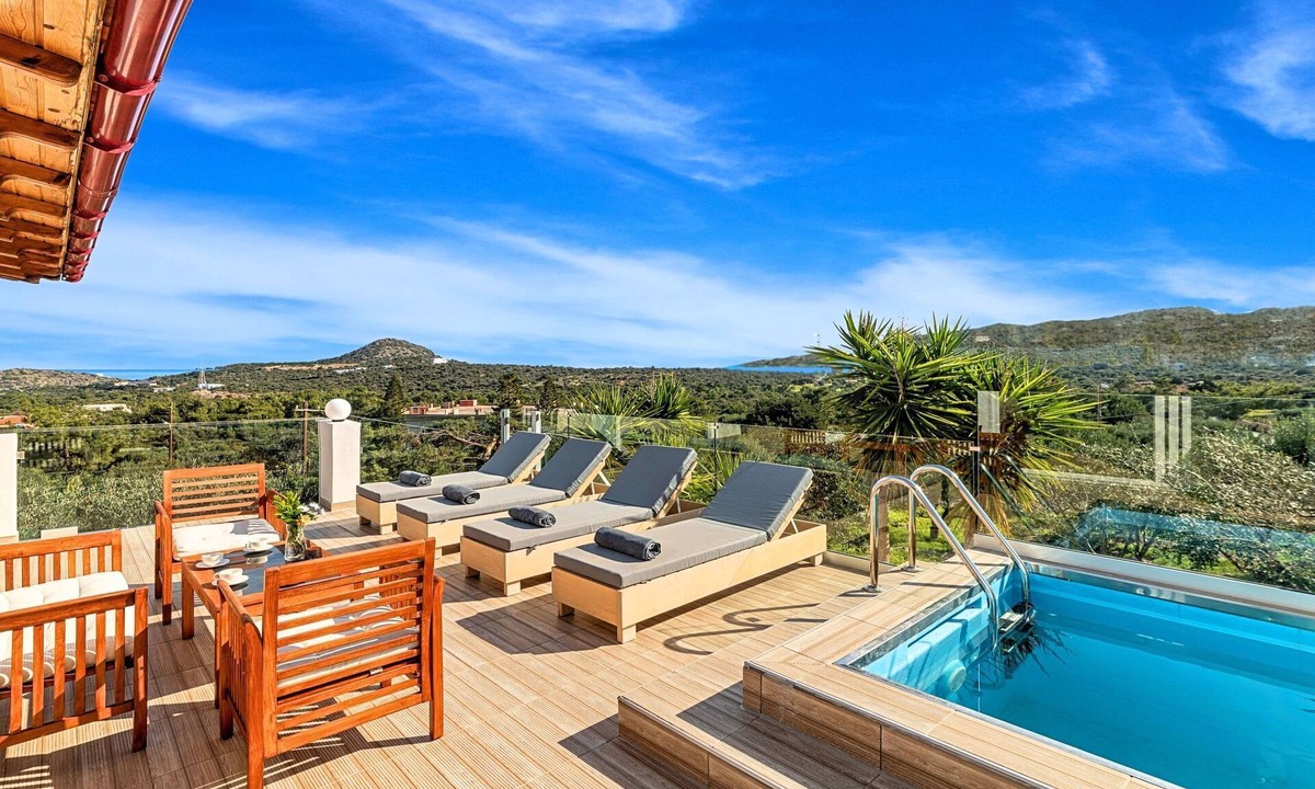 Vathi House | Villa Carolina Privater Pool by Interhome