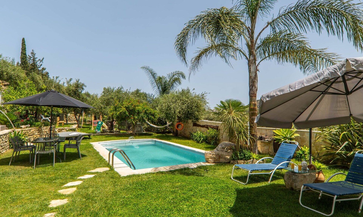 Apokoronas Villa | Villa Eftychia -2 Pools, Hydro-Massage & Playground