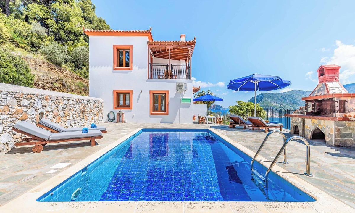 Skopelos Town Villa | Villa Elena Glysteri
