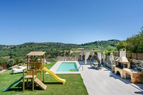 Georgioupolis Villa | Villa Elides Family Friendly Countryside Retreat with Private Pool and Garden