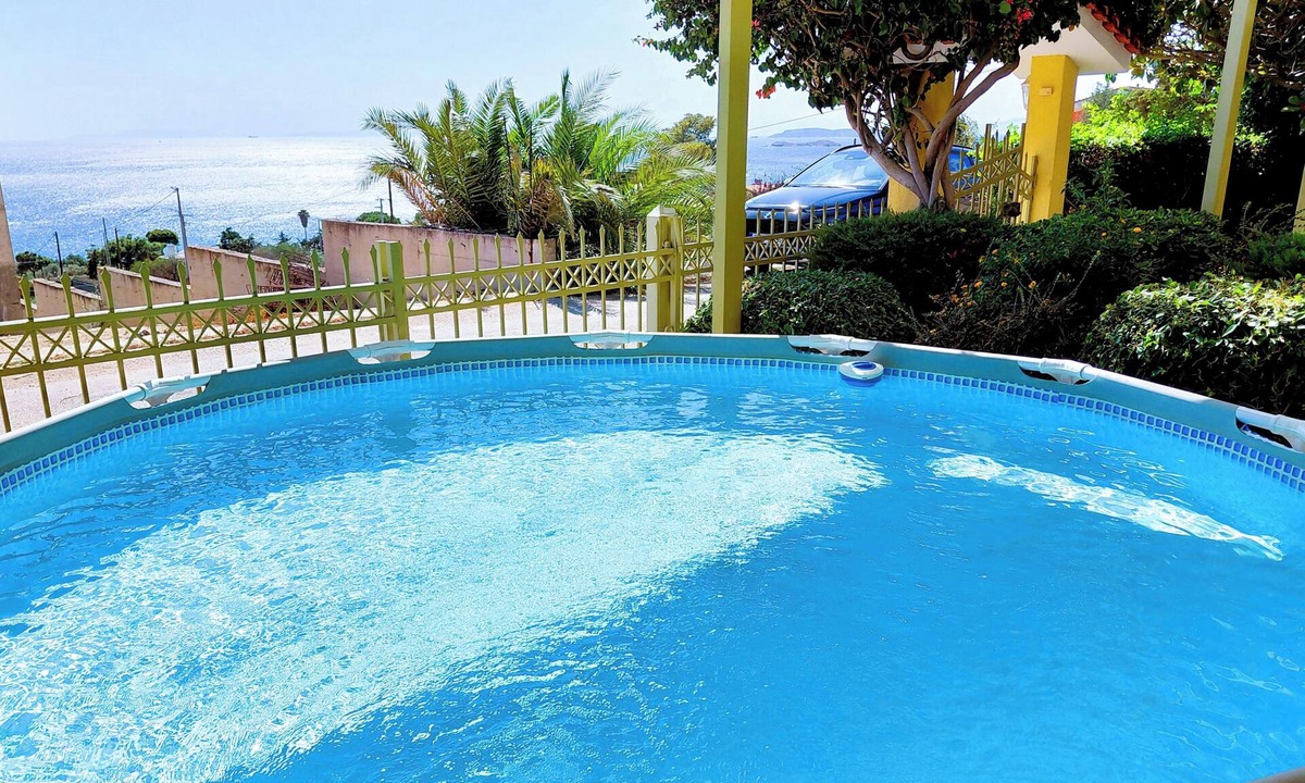 Kropia House | Villa "Eva" - Entire Beachfront Holiday Home - Private Pool & Garden - 4S