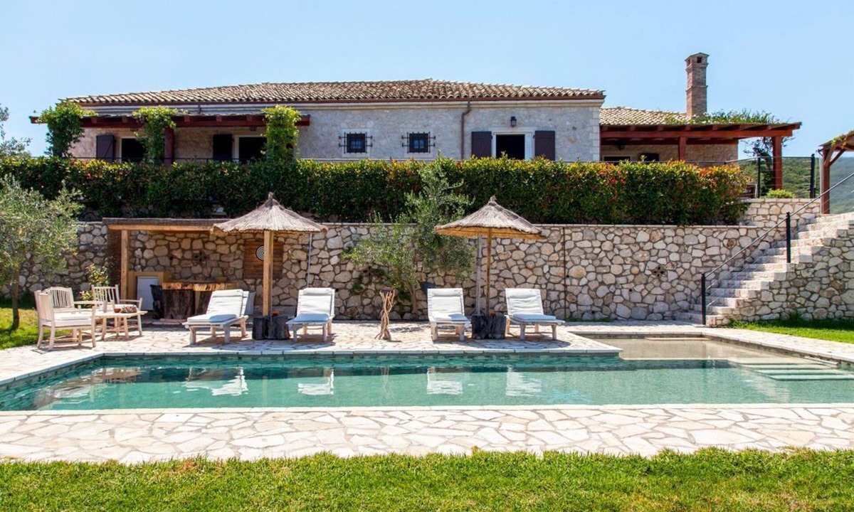 Giannades Villa | Villa Fioretta - Four Bedroom Villa, Sleeps 8