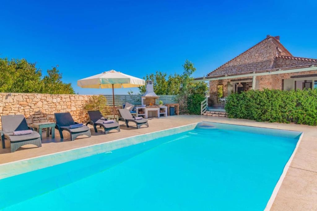 Skinaria Villa | Villa Ilios by Villa Plus