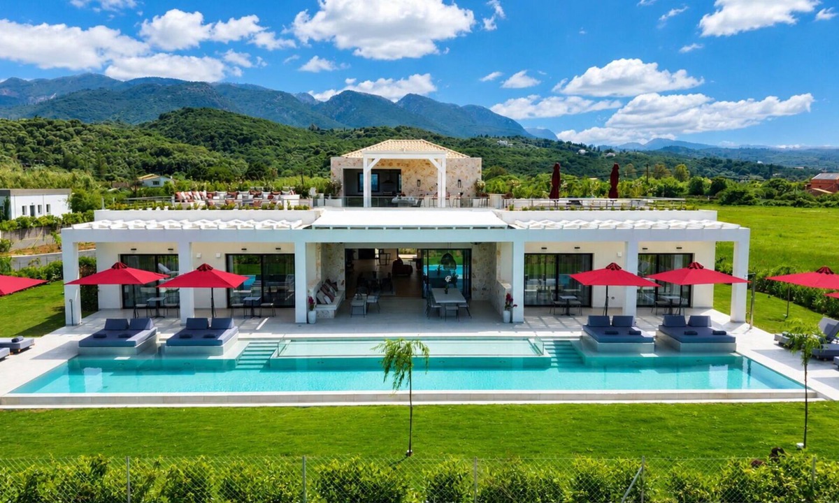 Almiros Beach Villa | Villa in Corfu with 7 bedrooms sleeps 14