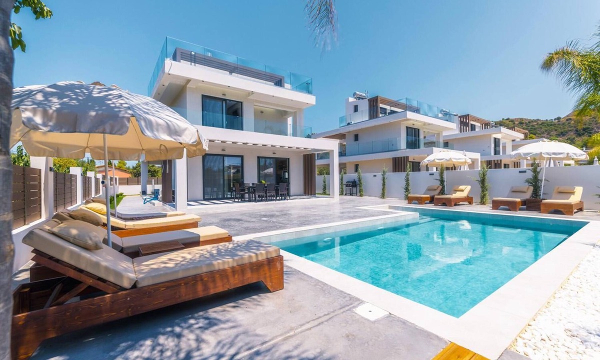 Kalamaki Villa | Villa Infinity Theo - Four Bedroom Villa, Sleeps 8