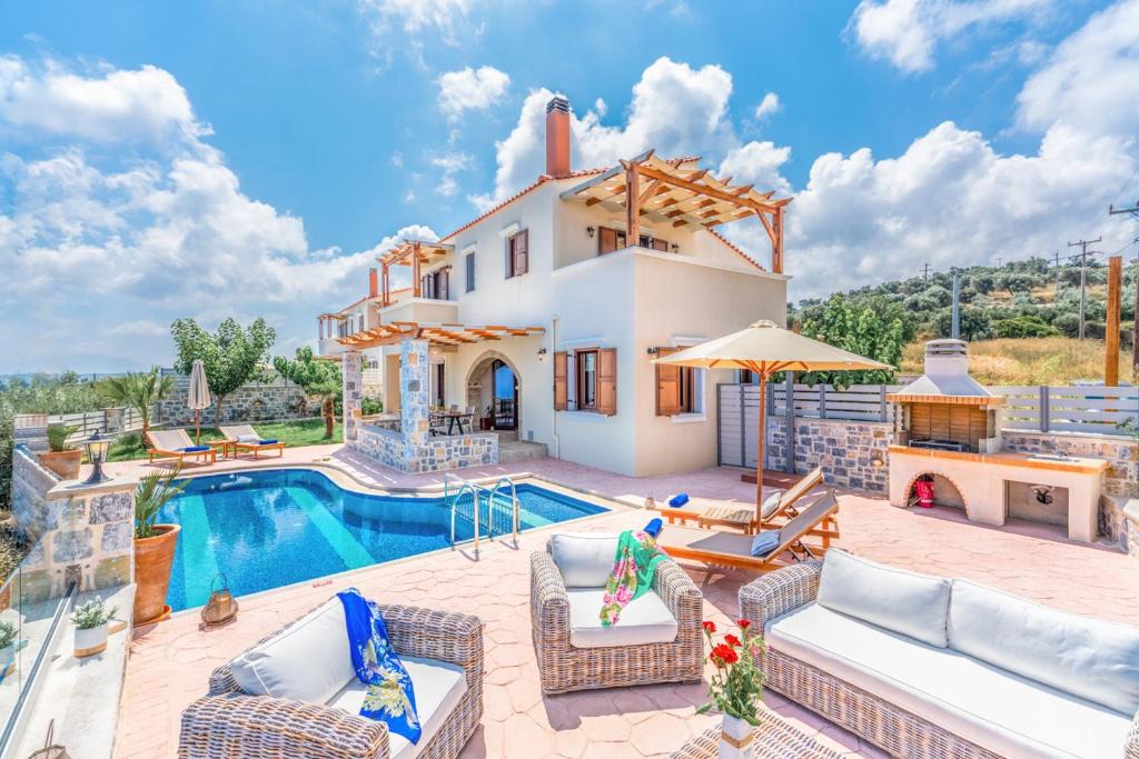 Kirianna House | Villa Kantifes 4 Families or Couples with Private Pool & BBQ