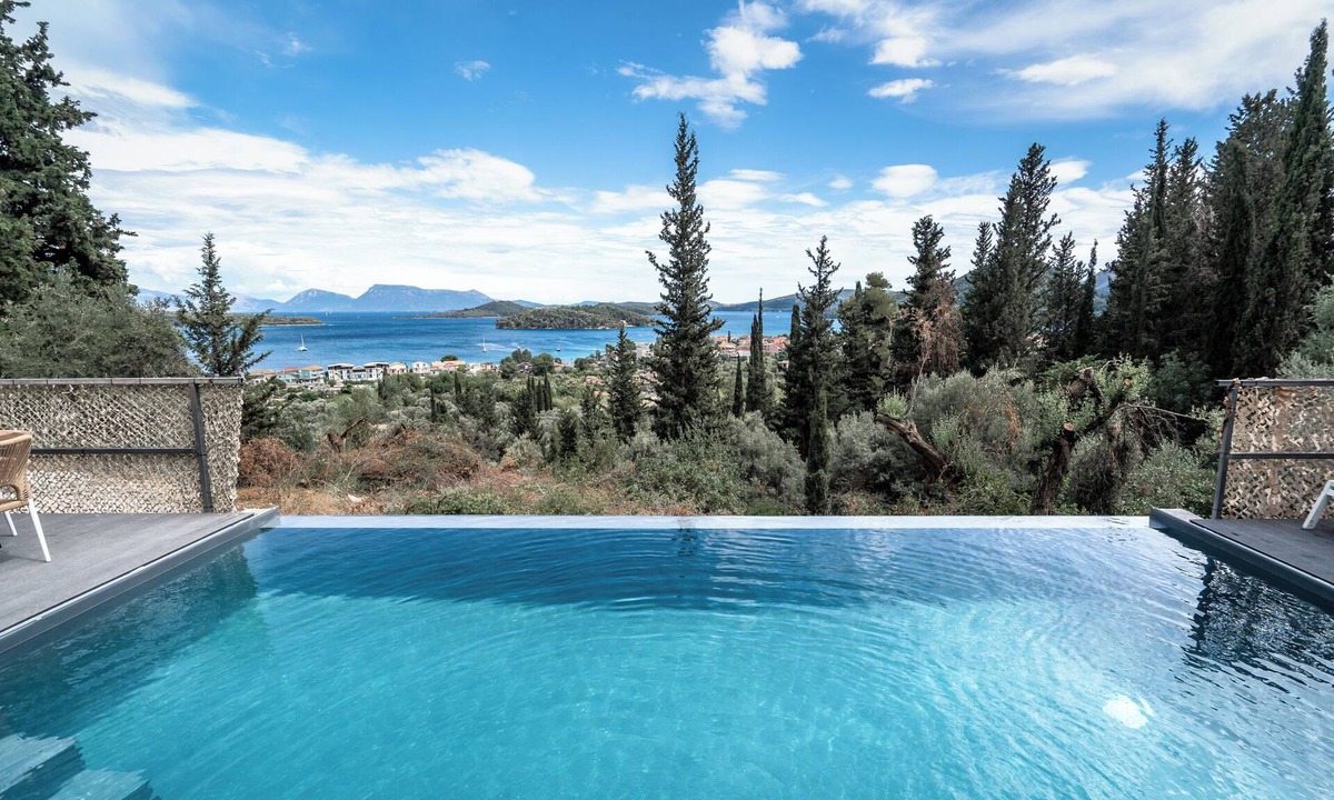 Nidri Villa | Villa 'Nidri Hills' with Sea View, Wi-Fi and Air Conditioning